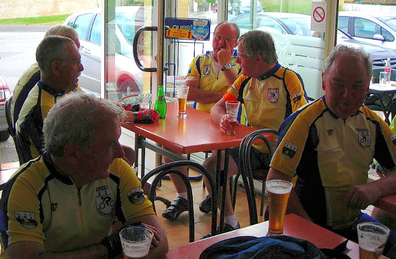 2010-05-27 27 Arrivee au Come-Back.JPG